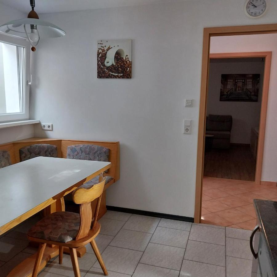 Souterrainwohnung Готмадинген Екстериор снимка
