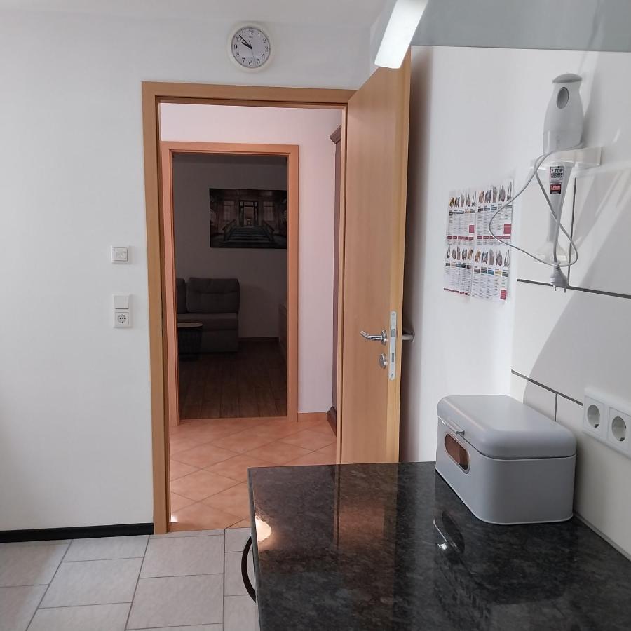 Souterrainwohnung Готмадинген Екстериор снимка